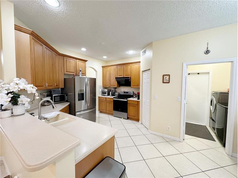 Building Photo - 5152 Woodfield Way