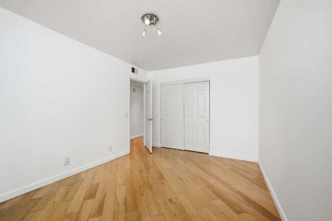Building Photo - 1635 Seventh Ave