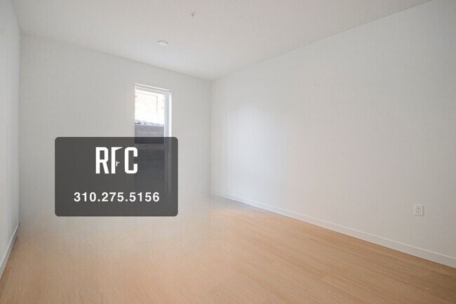 Building Photo - Welcome to the Gramercy