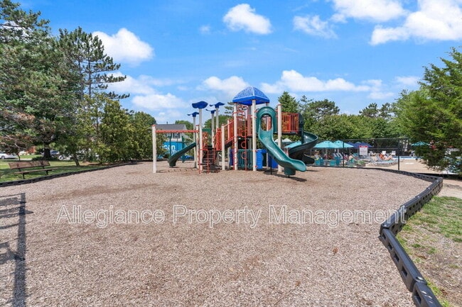 Building Photo - 8073 Morning Meadow Ct