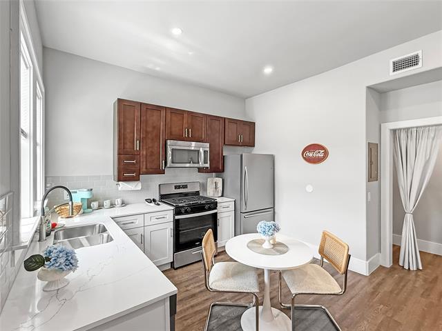 Building Photo - 801 N Marsalis Ave