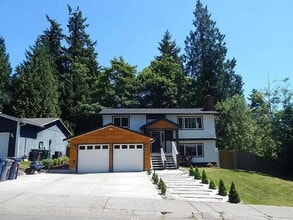 Building Photo - Beautiful 4-Bedroom Home in Bothell in Great Location!