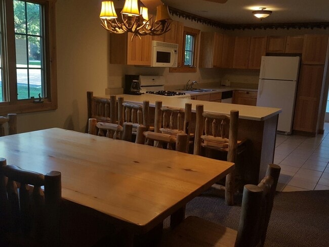 Building Photo - 2643 IL-178