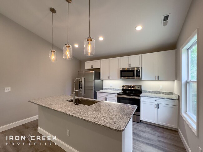 Building Photo - Beautiful New Construction Two-Bedroom in ...