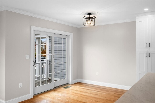 Building Photo - 60 Ellsworth Rd