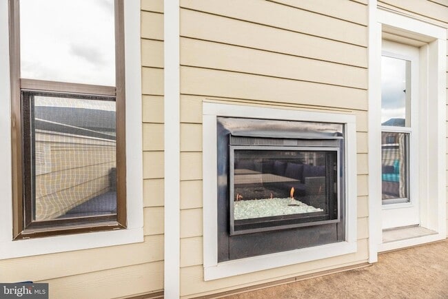 Building Photo - 521 Triggerfish Dr