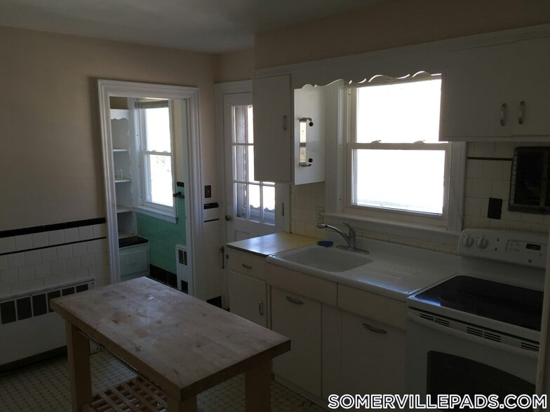 Building Photo - 277 Washington St