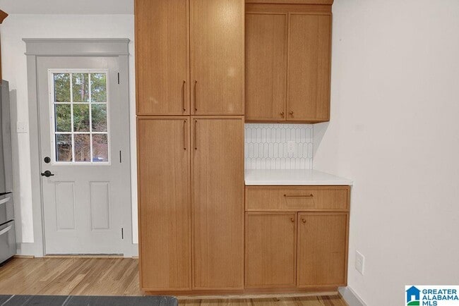 Building Photo - 609 Cobb St