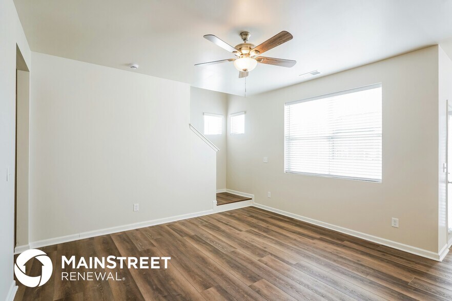 Building Photo - 1080 Pepper Stone Dr