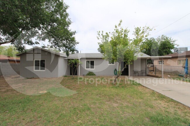 Primary Photo - 50 E Valencia Dr
