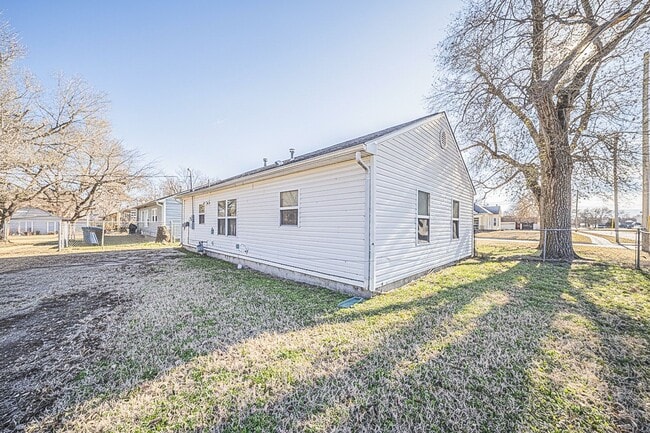 Building Photo - Please View 3D Virtual Walk-Through Before Scheduling a Showing