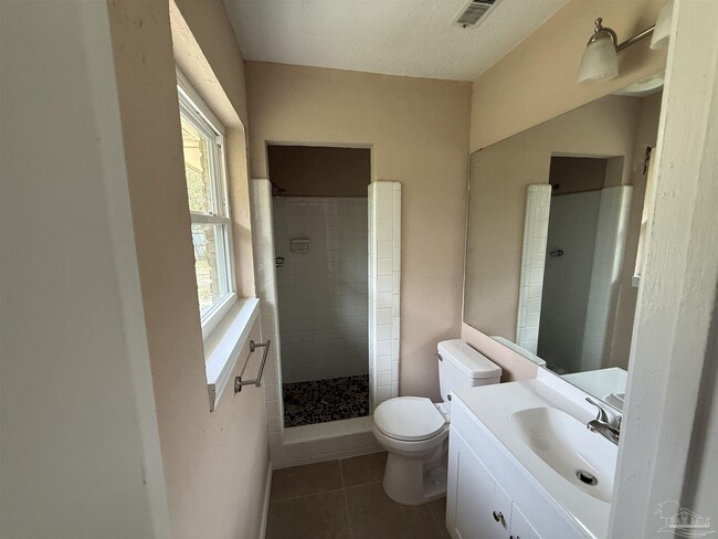 Building Photo - 7845 Le Jeune Dr