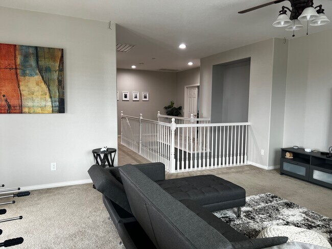 Building Photo - 7413 Tioga Ln