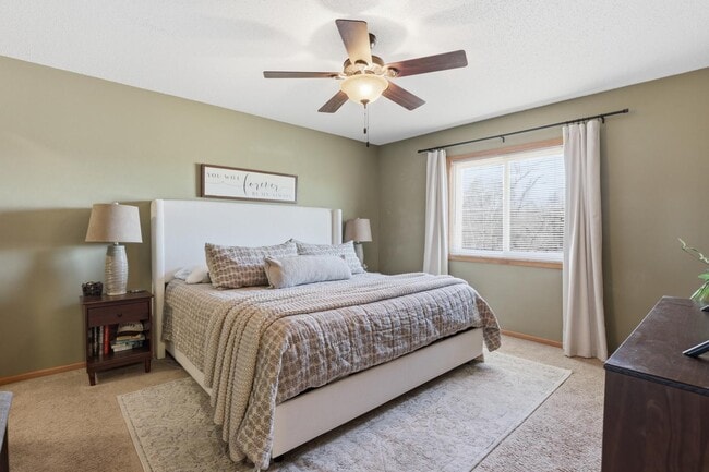 Building Photo - 4517 Three Rivers Dr