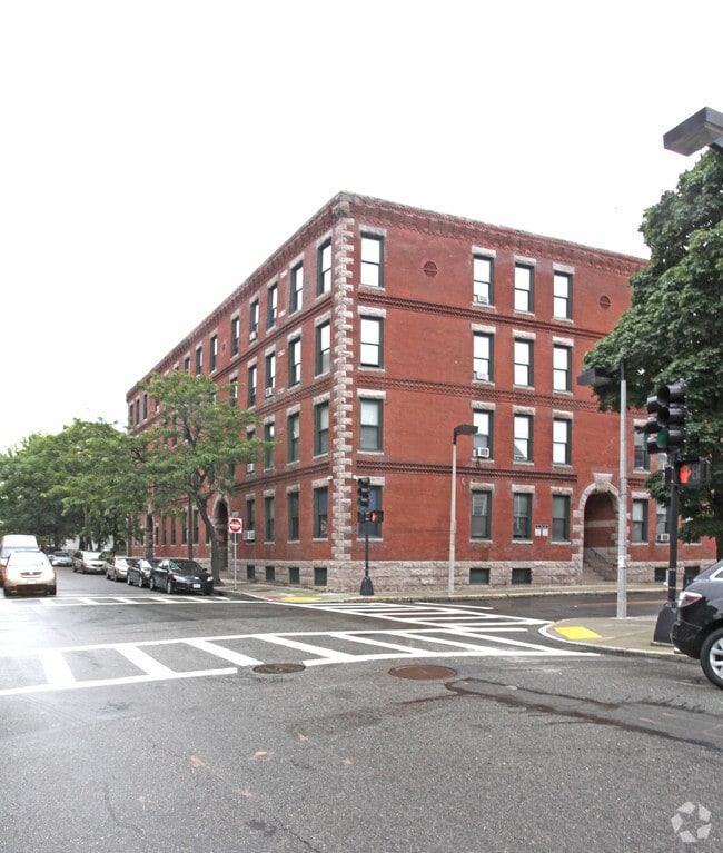 Ruggles Shawmut 746 Shawmut Ave Roxbury MA 02119 Apartment Finder