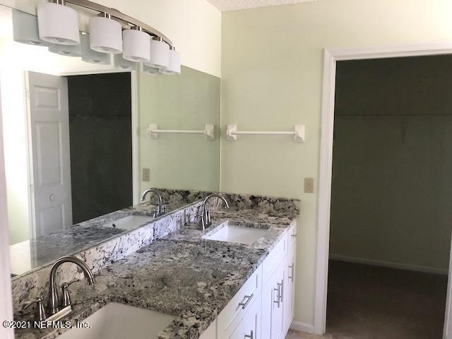 Building Photo - 207 Solano Cay Cir