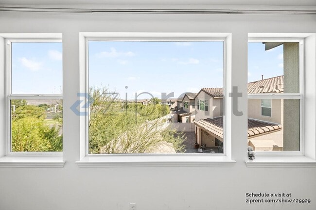 Building Photo - 2409 Via Alicante