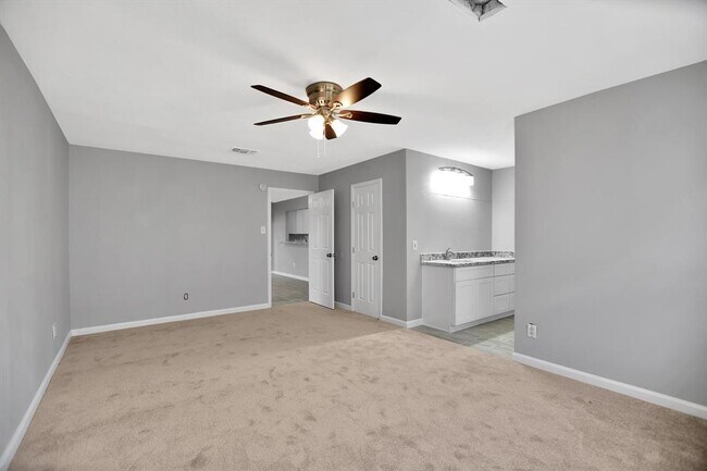 Building Photo - 1505 New Orleans St