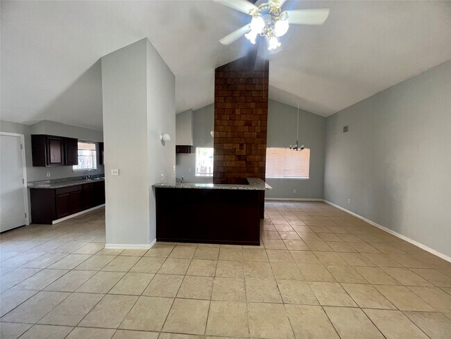 Building Photo - 15046 Blueridge Rd