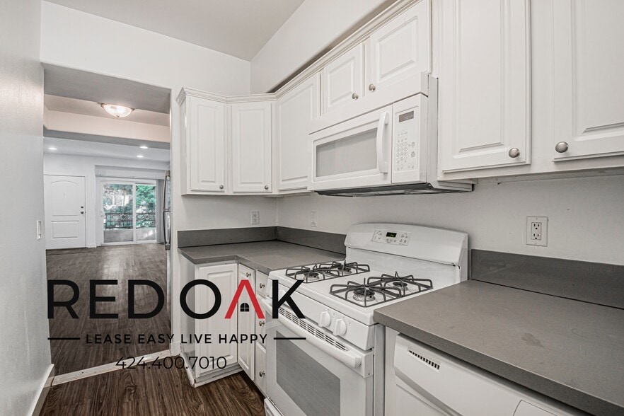 Building Photo - 11065 W Olympic Blvd