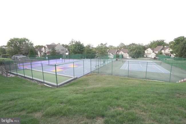 Building Photo - 1379 Gwynedale Way
