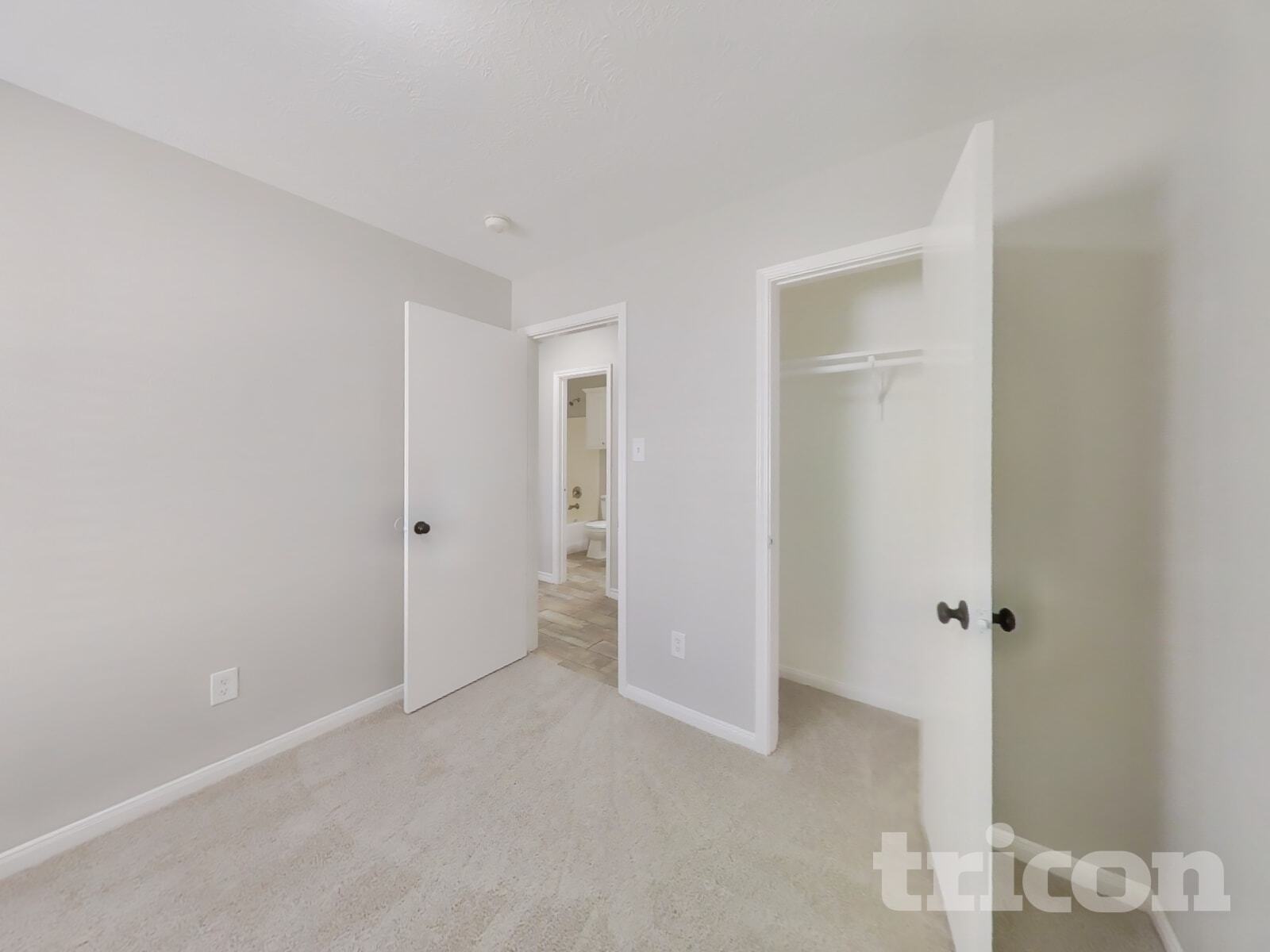 Building Photo - 16229 Summerset Estates Blvd