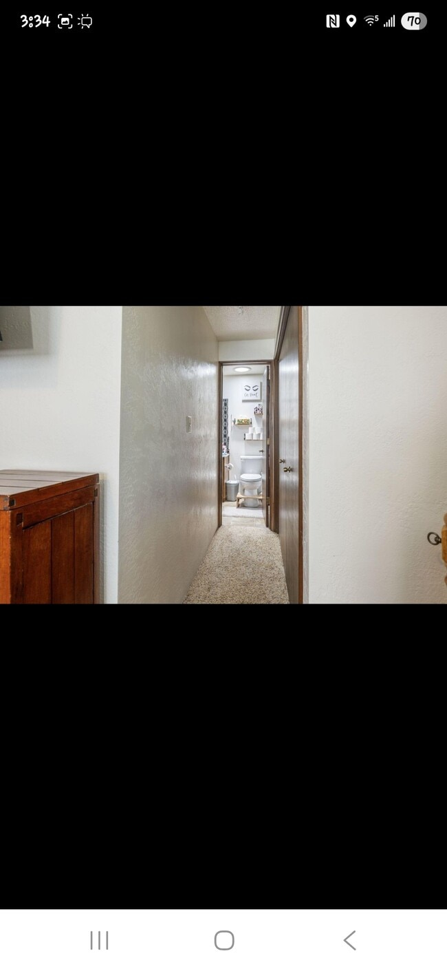 Building Photo - 410 Willamette Ave
