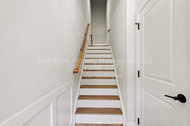 Building Photo - 7920 Sansom Cir