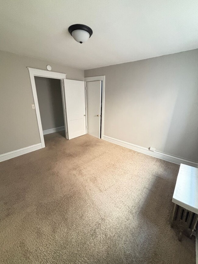 Building Photo - Spacious 3-Bedroom Apartment – 2nd Floor