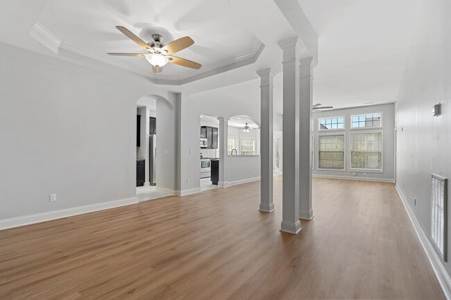 Building Photo - 657 Cielo Vista Rd