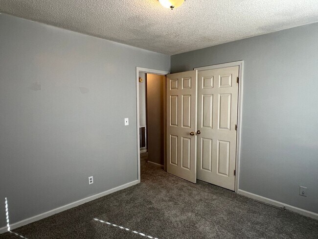 Building Photo - Really Cute Home in Lake Wildwood