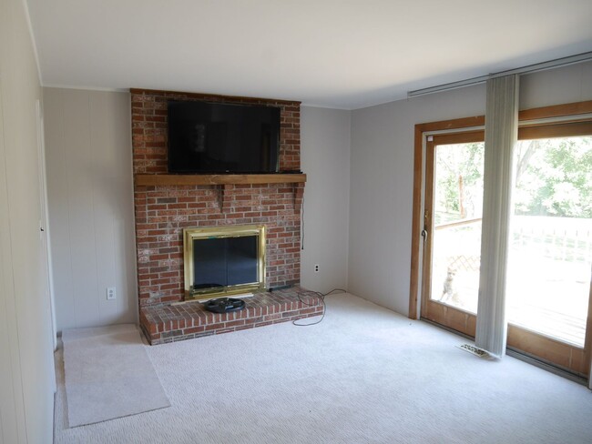 Building Photo - Your Next Home Awaits! Single Family Home Westminster, MD