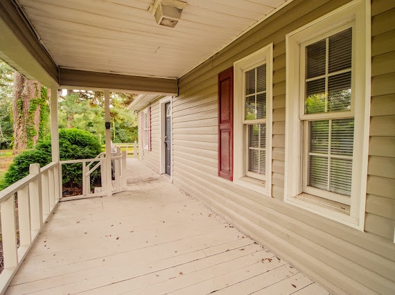 Building Photo - 4905 Robbins Dr