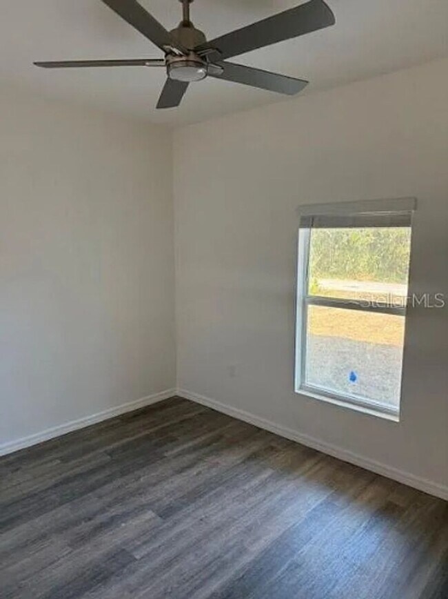 Building Photo - 5281 Gillot Blvd