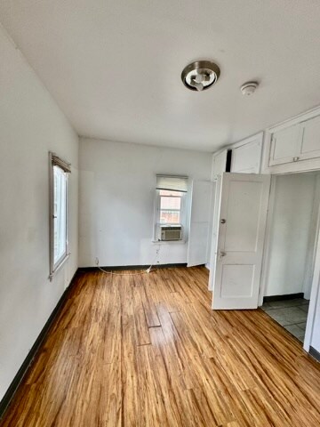 Building Photo - 2824 Menlo Ave