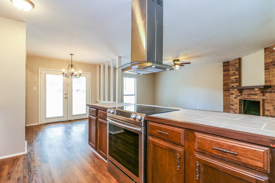 Building Photo - 3805 Bee Tree Ln