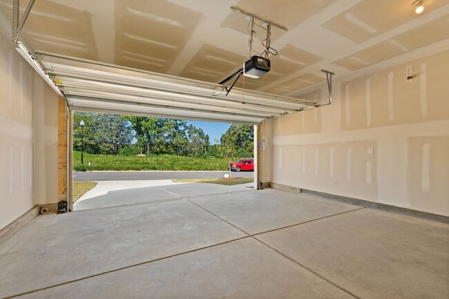 Building Photo - 724 Shepard Rock Dr