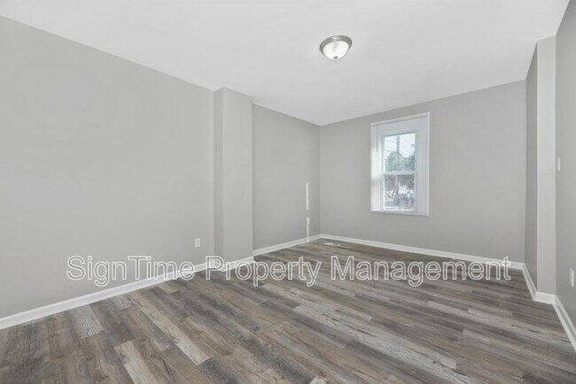 Building Photo - 531 Salem Ave