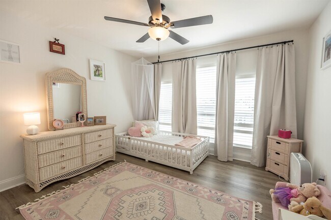 Building Photo - 1358 Landon Hills Dr