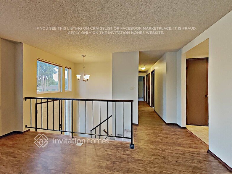 Building Photo - 202 Vashon Ave SE