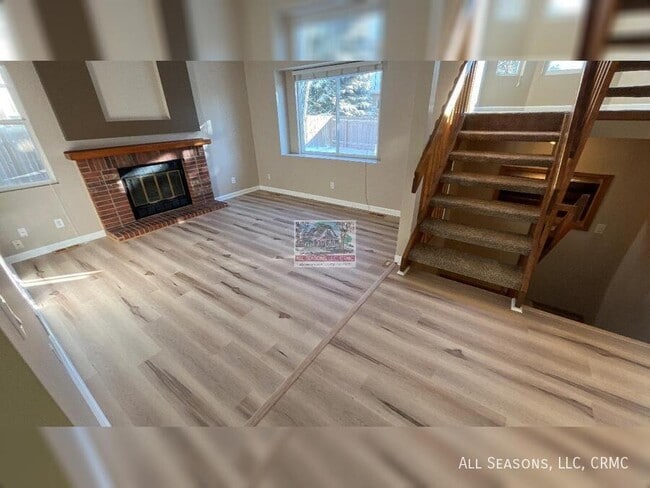 Building Photo - 8525 Pepperridge Dr