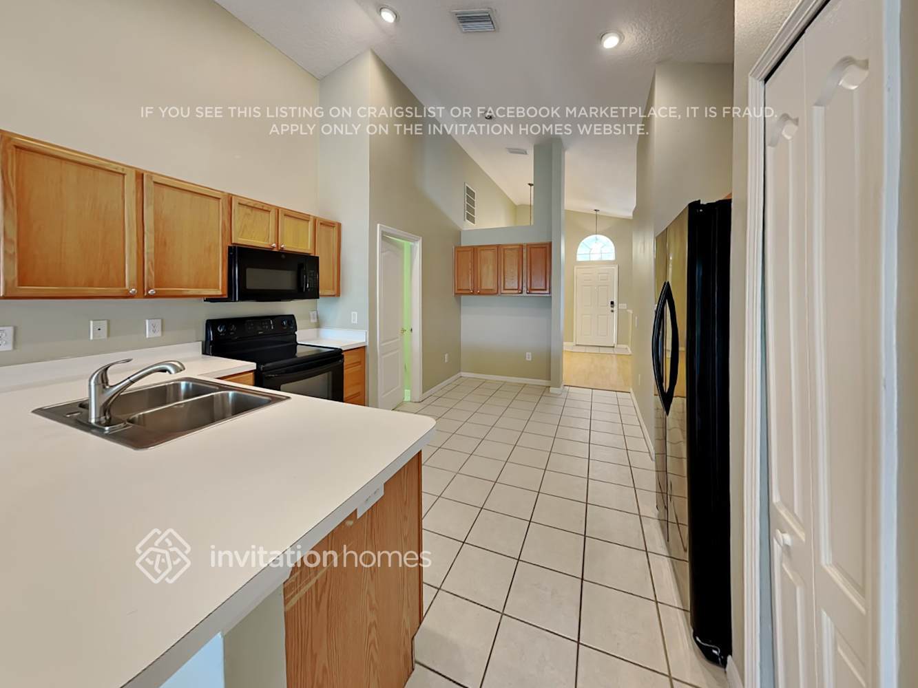 Building Photo - 10037 Creek Bluff Dr