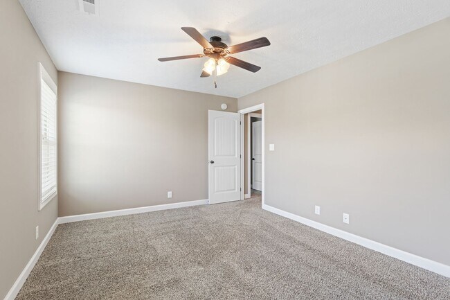 Building Photo - 312 Rye Dr