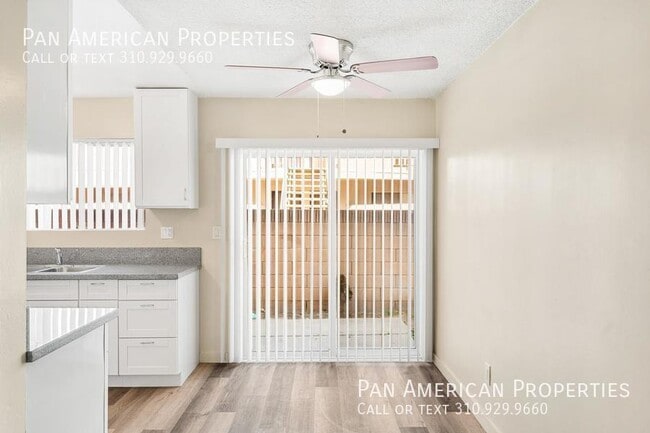 Building Photo - 9106 1/2 Palm St.-A6