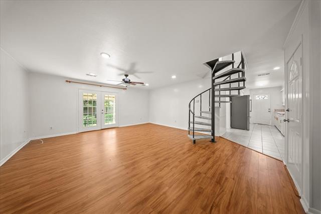 Building Photo - 421 Forrest Ln