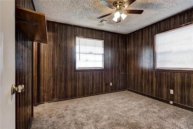 Building Photo - 3 Bed 2 Bath in Midwest City