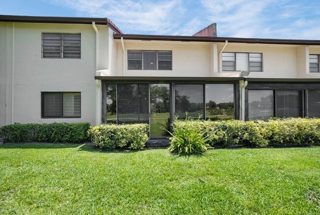Building Photo - 21207 Lago Cir