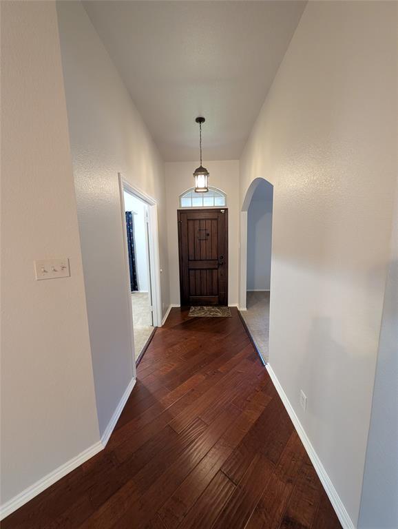 Building Photo - 1325 Roadrunner Dr