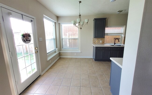 Building Photo - 2906 Humble Dr