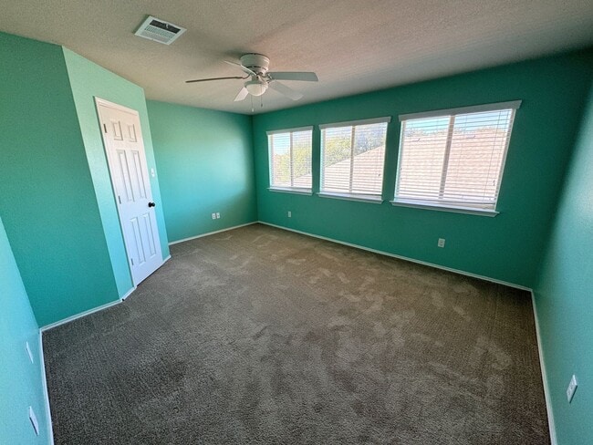 Building Photo - 6801 Modesto Rd